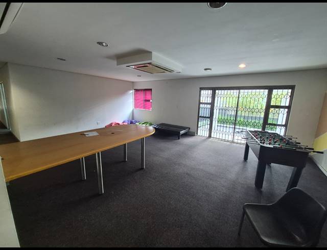 987M² OFFICE FOR SALE IN PAULSHOF